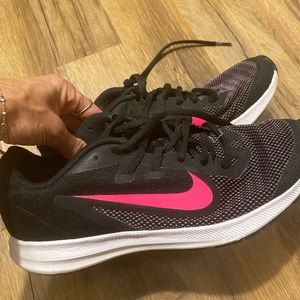 Great condition Womens sneakers